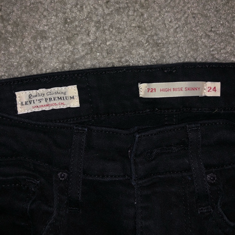 Black Levi’s Jeans